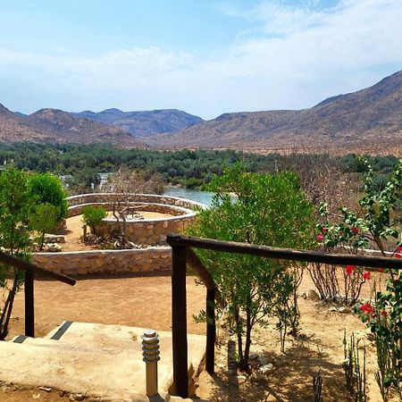 Kapika Waterfall Lodge Epupa ภายนอก รูปภาพ