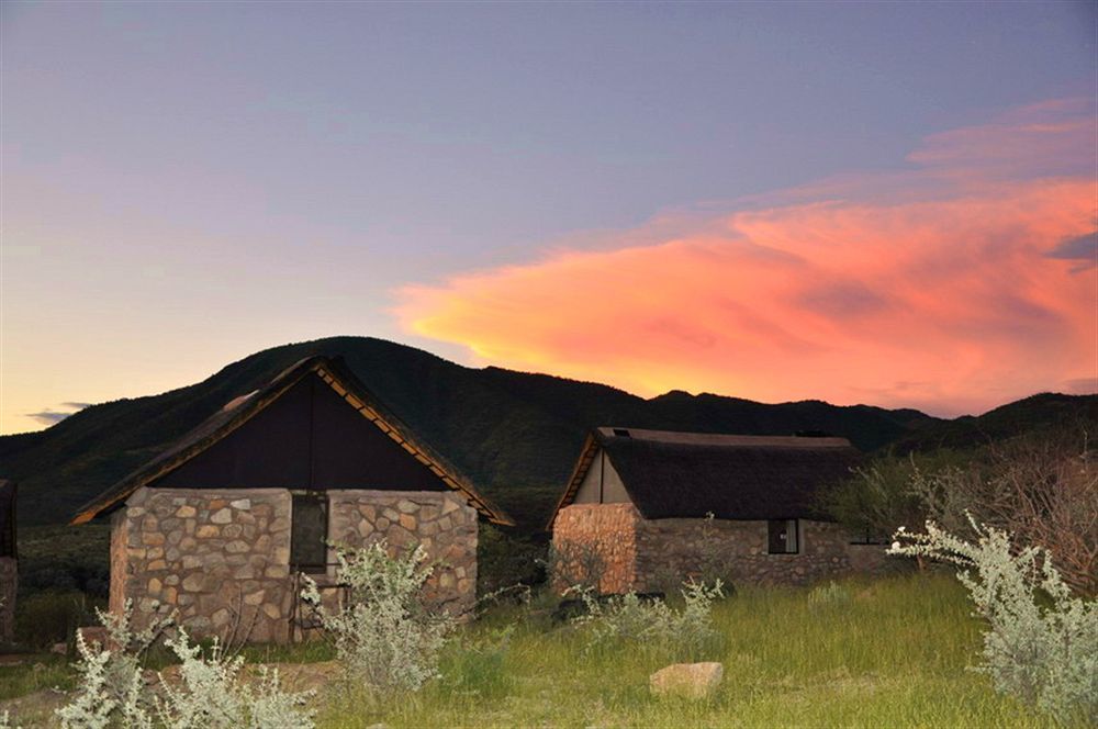 Kapika Waterfall Lodge Epupa ภายนอก รูปภาพ